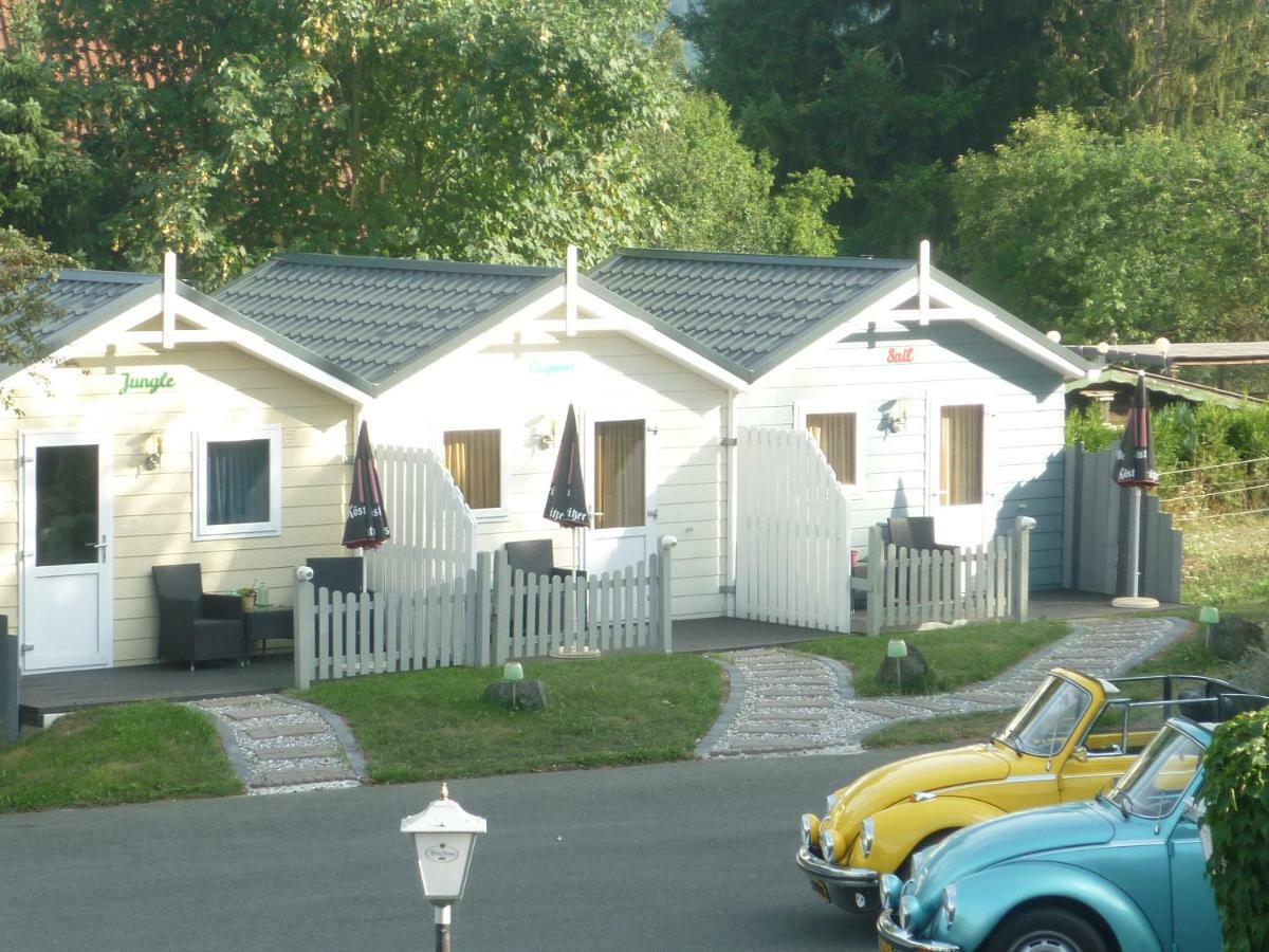 Zu Jeddelohs Lodge Hotel Gladenbach Exterior foto
